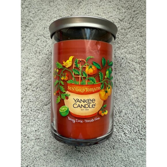 Yankee Candle Sun Gold Tomato Double Wick 26 oz Jar Into the Garden - Picture 7 of 7